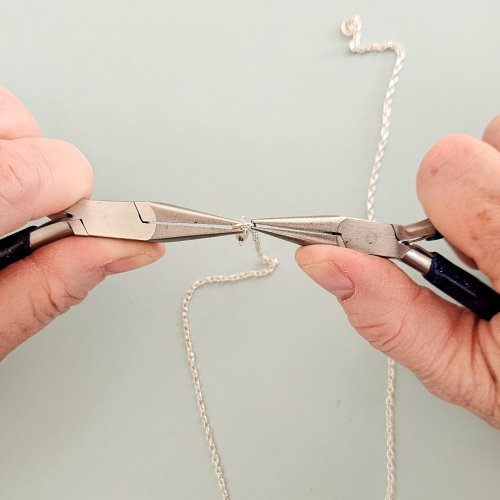 Margot Potter's Write On Necklace - , Contemporary Wire Jewelry, Wire Wrapping, Wrapping, Wire Wrapping Jewelry, Design, Attach a jump ring to the other chain end.